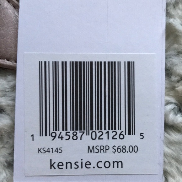 Crossbody clutch handbag by Kensie. Gold Chain for added detail. - Picture 14 of 16